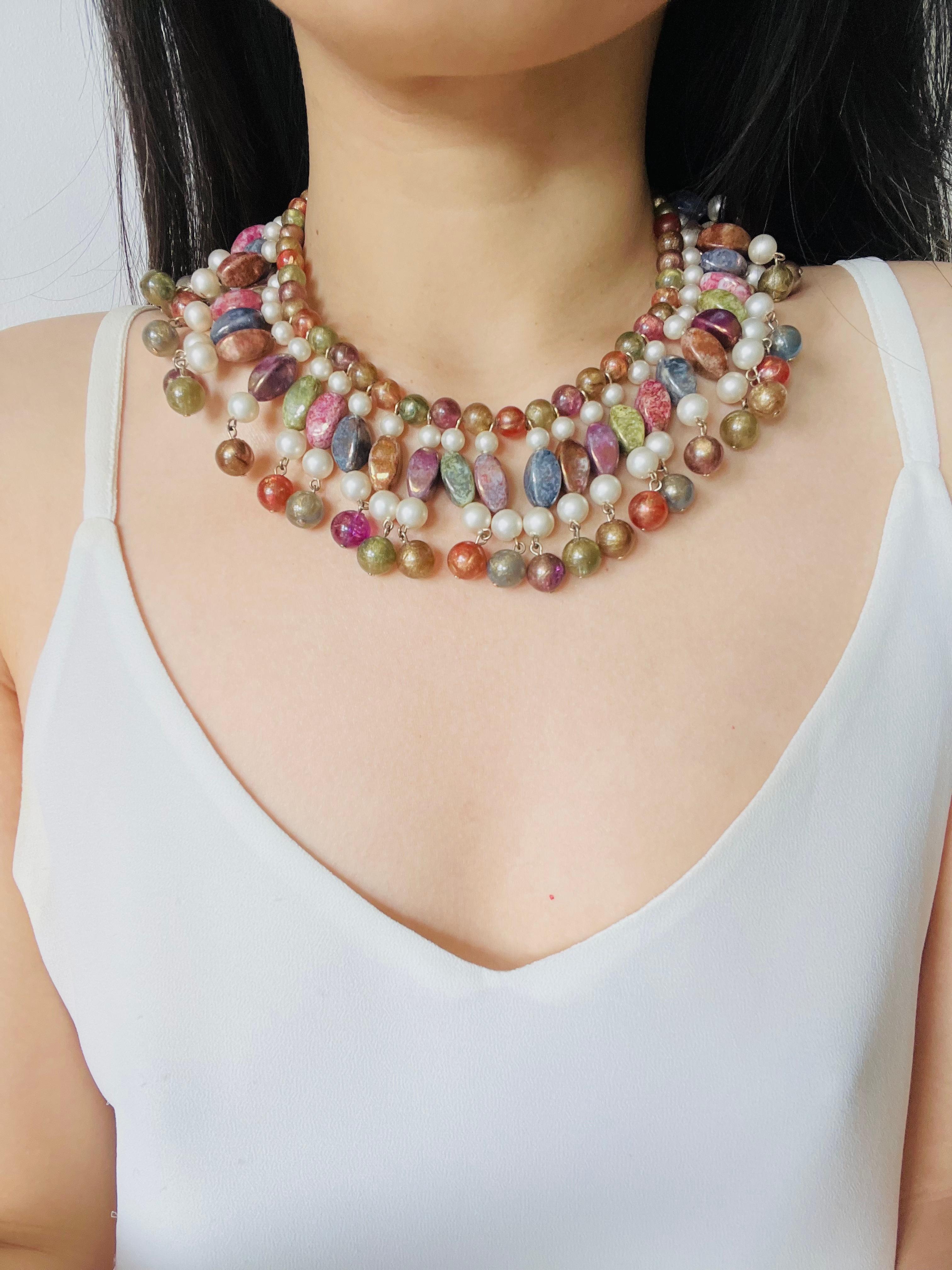 Crown Trifari 1950 Gripoix Harlequin Long Beads White Pearl Tassel Bib Necklace For Sale 1