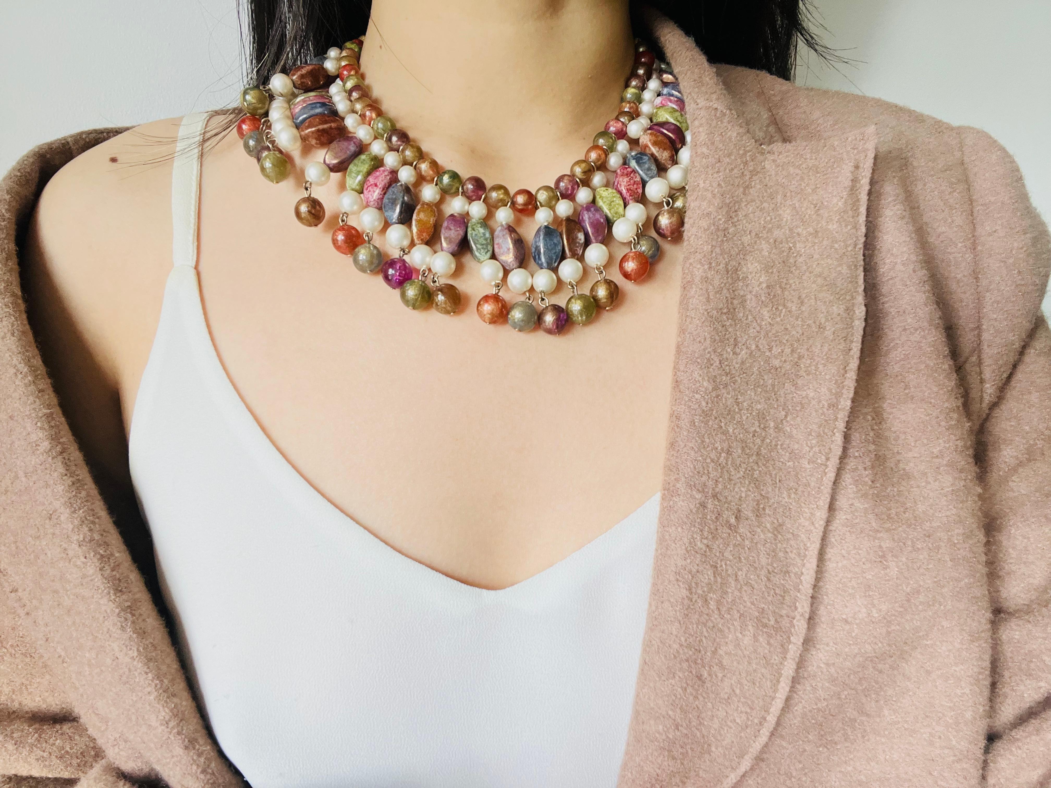 Crown Trifari 1950 Gripoix Harlequin Long Beads White Pearl Tassel Bib Necklace For Sale 2