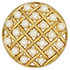 Crown Trifari 1950 White Pearls Openwork Criss Cross Round Circle Chunky Brooch