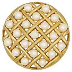 Crown Trifari 1950 White Pearls Openwork Criss Cross Round Circle Chunky Brooch