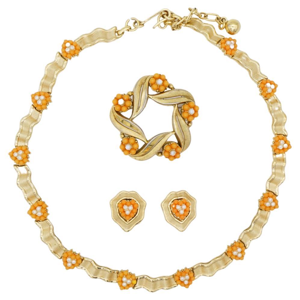 Crown Trifari 1950s Beaded Orange Coral White Pearls Flowers Jewellery Set For Sale