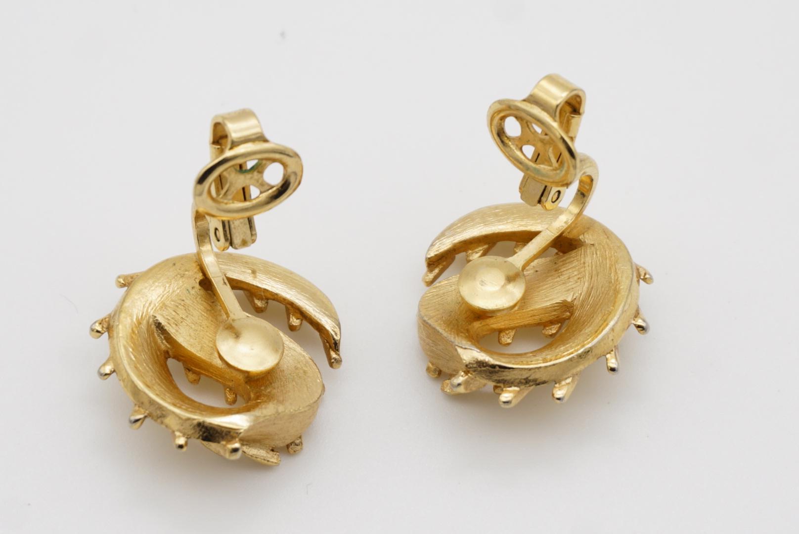 Crown Trifari 1950s Brush Leaf Openwork Round Circle Swirl Twist Clip Earrings en vente 7