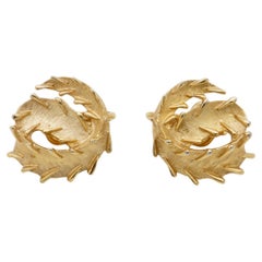 Vintage Crown Trifari 1950s Brush Leaf Openwork Round Circle Swirl Twist Clip Earrings