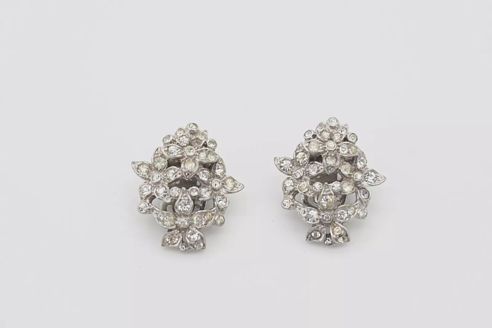 Crown Trifari 1950s Cluster Flower Bouquet Crystal Openwork Silver Clip Earrings 6