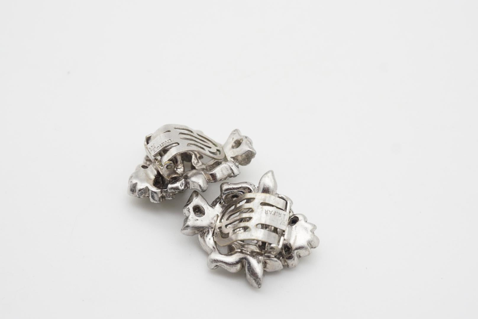 Crown Trifari 1950s Cluster Flower Bouquet Crystal Openwork Silver Clip Earrings 4