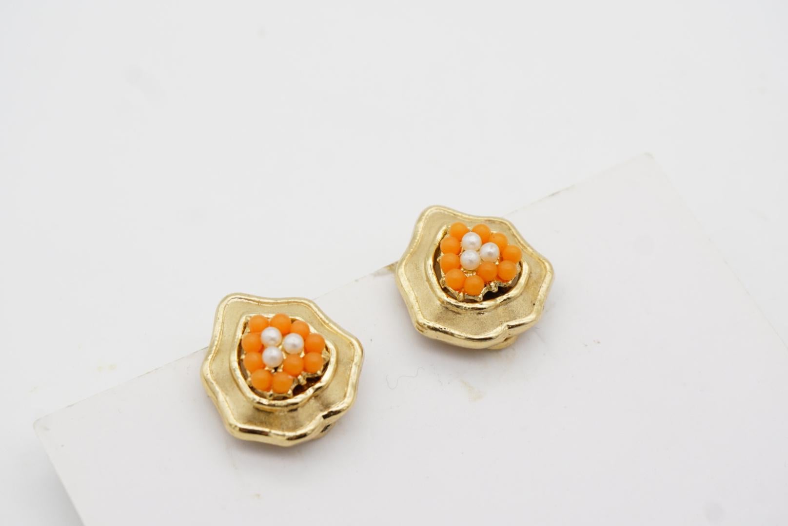 Crown Trifari 1950s Coral Orange White Pearls Flower Wreath Heart Love Gift Set 8