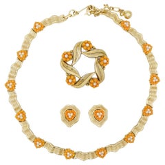 Crown Trifari 1950s Coral Orange White Pearls Flower Wreath Heart Love Gift Set