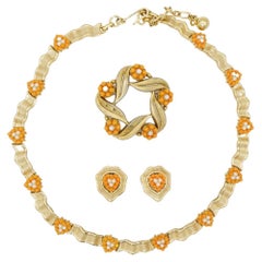 Crown Trifari 1950s Coral Orange White Pearls Flower Wreath Heart Love 3 Set