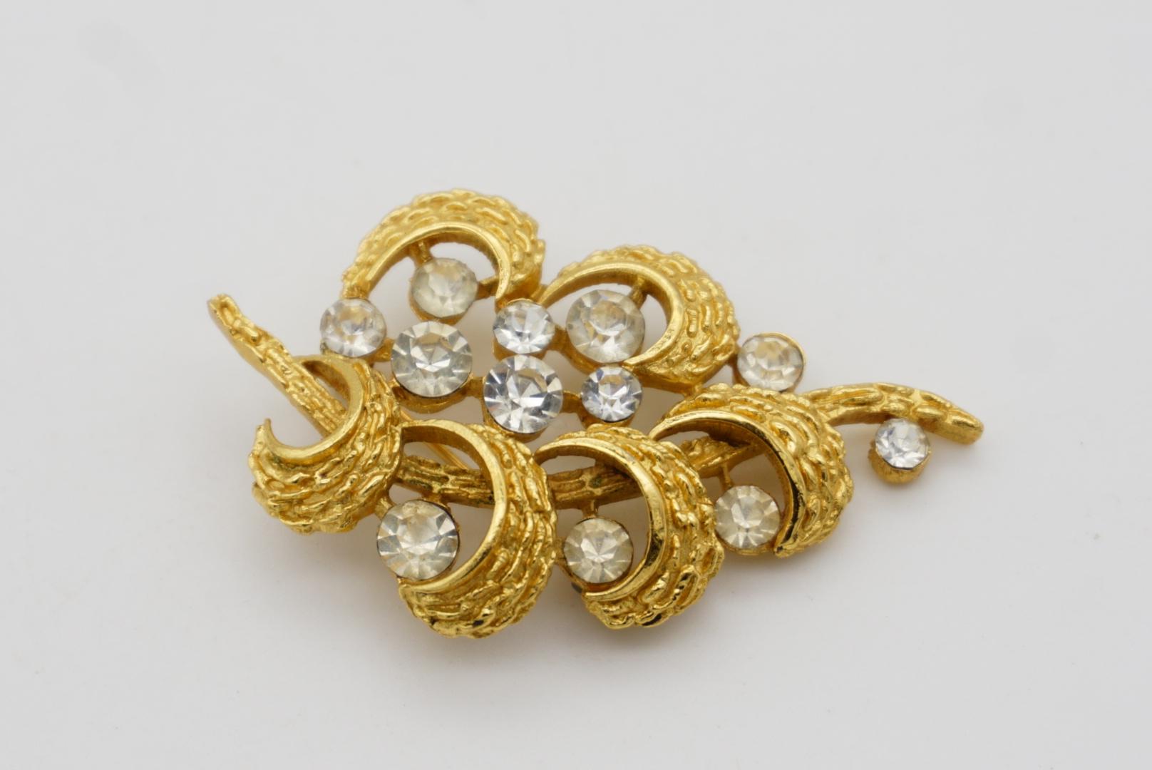 Couronne Trifari 1950s Flower Curl Leaf Grape Fruit Pine Tree Whole Crystal Brooch en vente 5