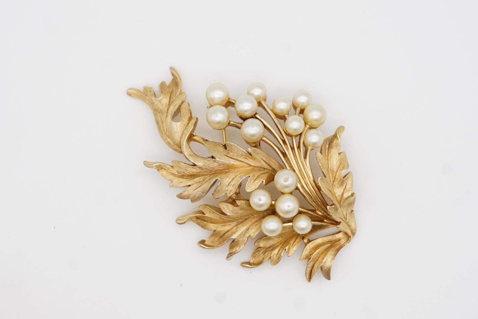 Crown Trifari 1950s Curled Wavy Flourish Leaf Flower Pearl Openwork Gold Brooch 4