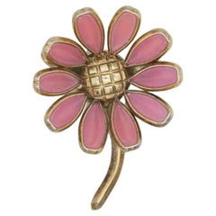 Crown Trifari 1950s Cute Pale Pink Flower Daisy Glass Enamel Gold Retro Brooch