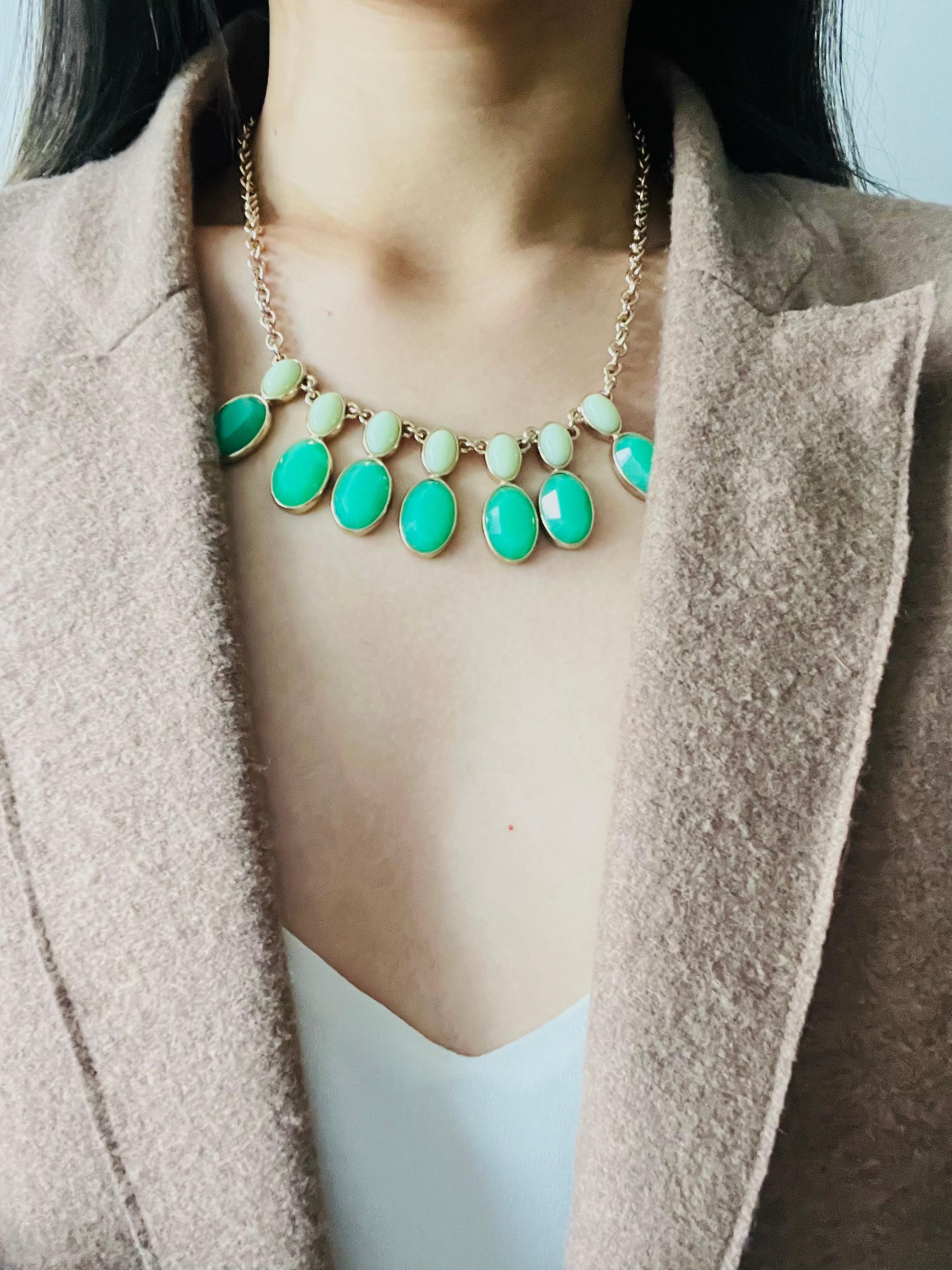 Women's or Men's Crown Trifari 1950s Gripoix Oval Light Green Emerald Pendant Chunky Necklace