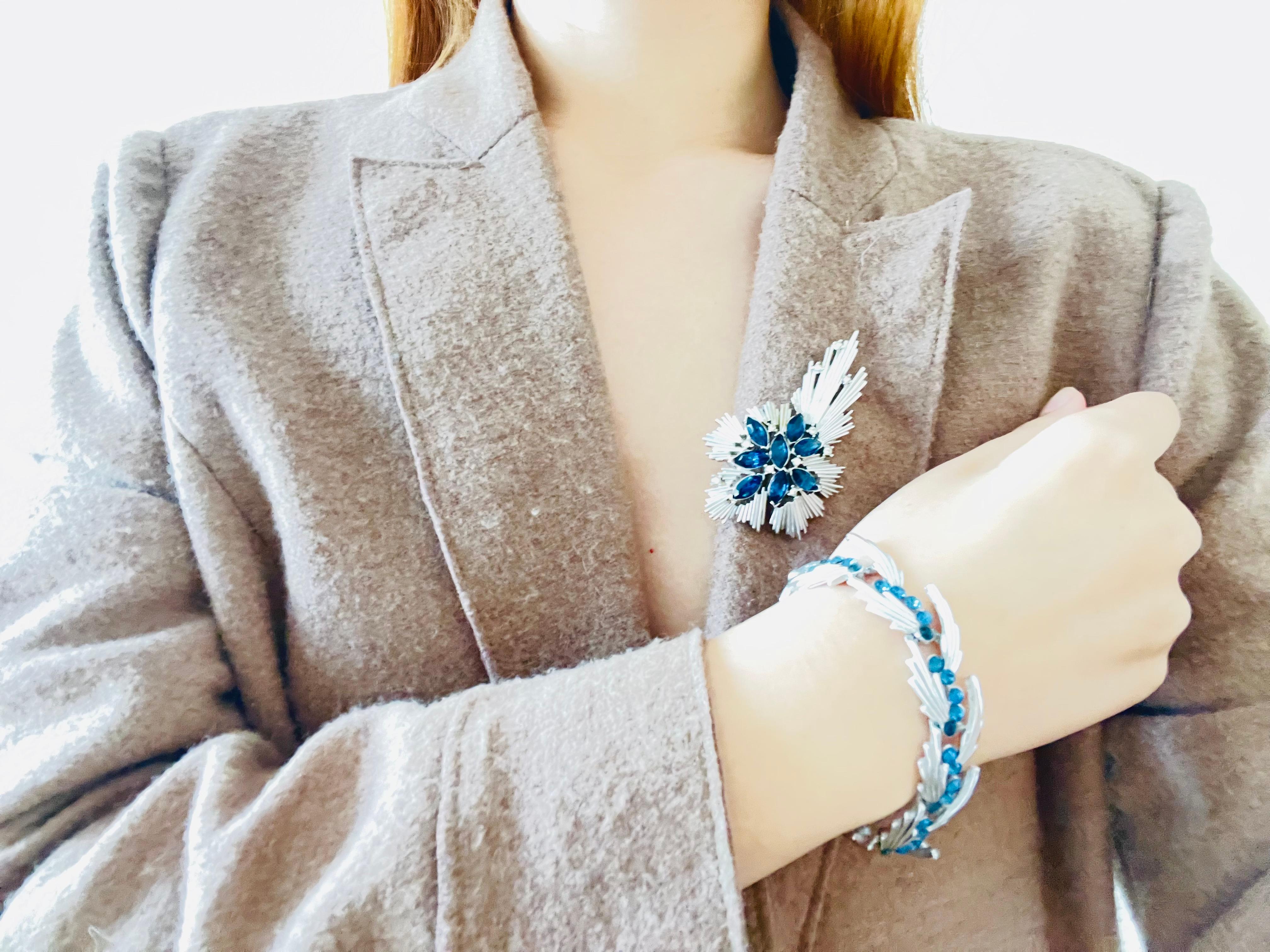 Crown Trifari 1950s Sapphire Crystals Stars Leaf Set Earrings Brooch Bracelet 1