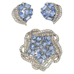 Crown Trifari 1950s Sky Blue Aqua Crystals Flower Wreath Leaf Earrings Brooch