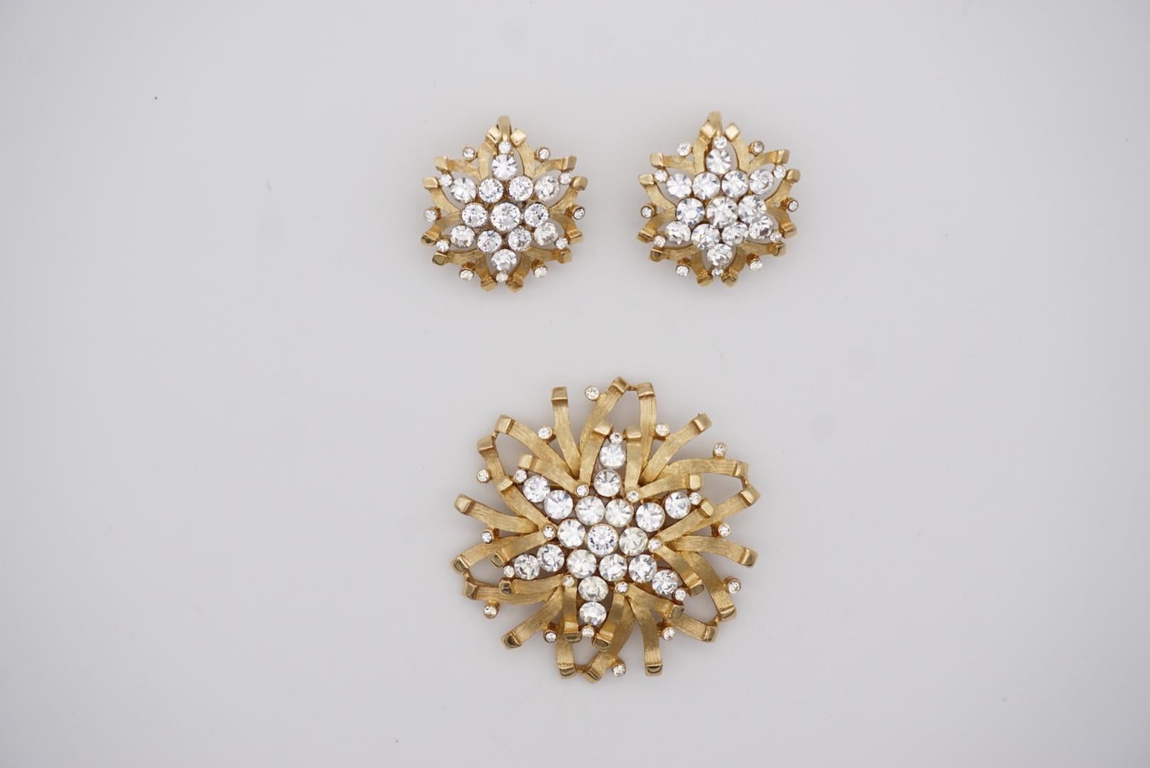 Crown Trifari 1950s Snowflakes Sunburst Festival Crystals Set Earrings Brooch 7