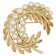 Vintage Crown Trifari 1950s Swirl Wavy Vine Leaf Flower White Pearls Openwork Brooch