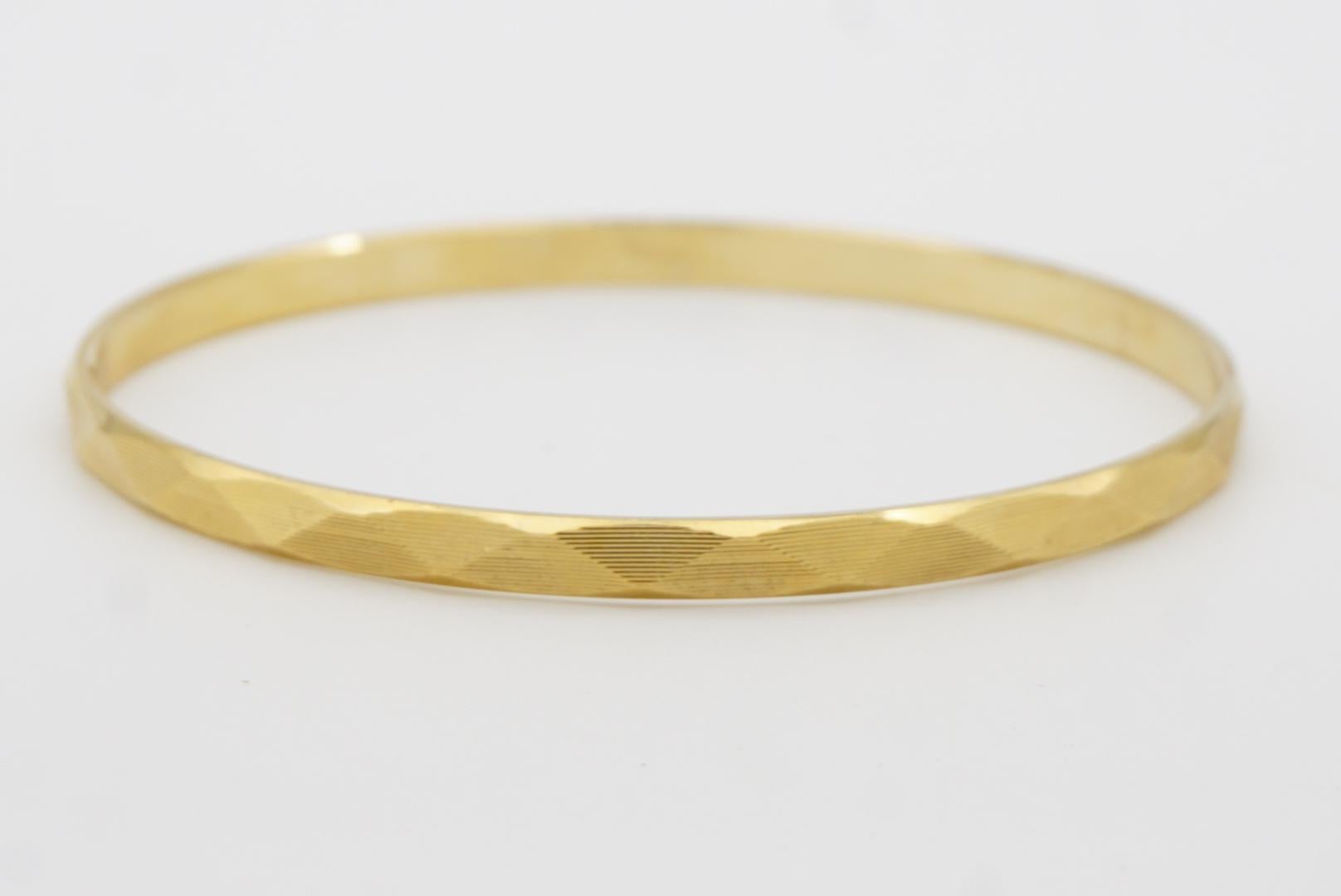 Crown Trifari 1950s Unisex Textured Check Modernist Cuff Gold Bangle Bracelet 4