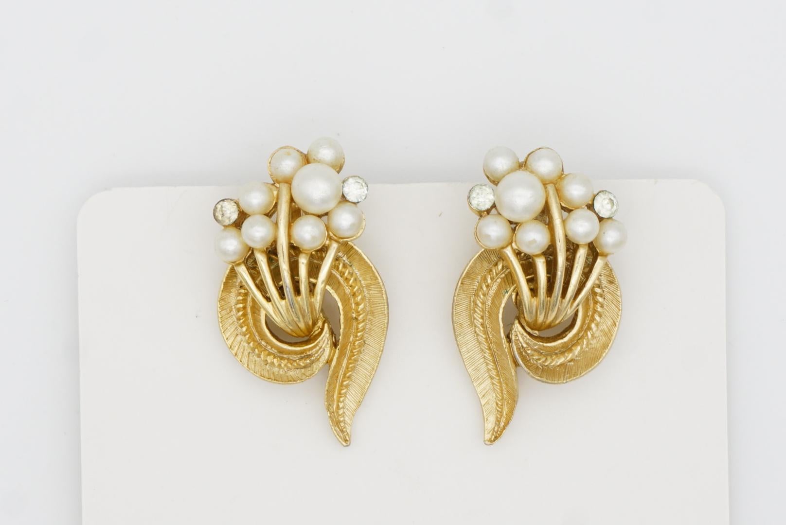 Crown Trifari 1950s White Pearl Crystal Bouquet Flower Swirl Leaf Clip Earrings 5