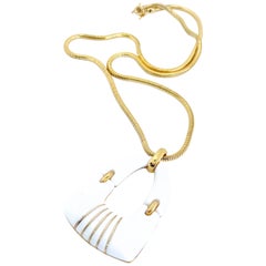 Retro Crown Trifari 1960s White Pendant Necklace 