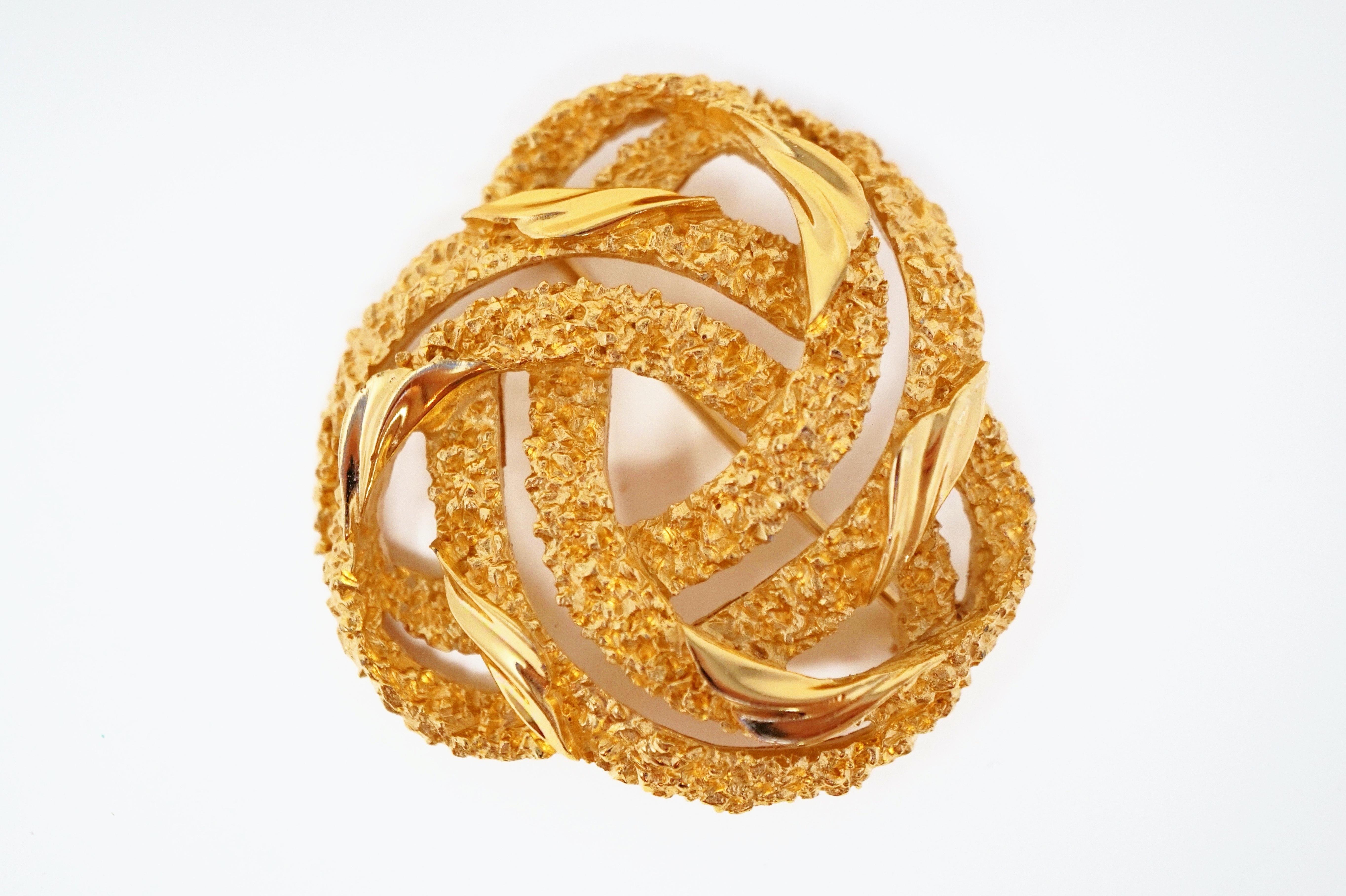 Crown Trifari Gilded Abstract Brutalist Textured Brooch, circa 1960s 2