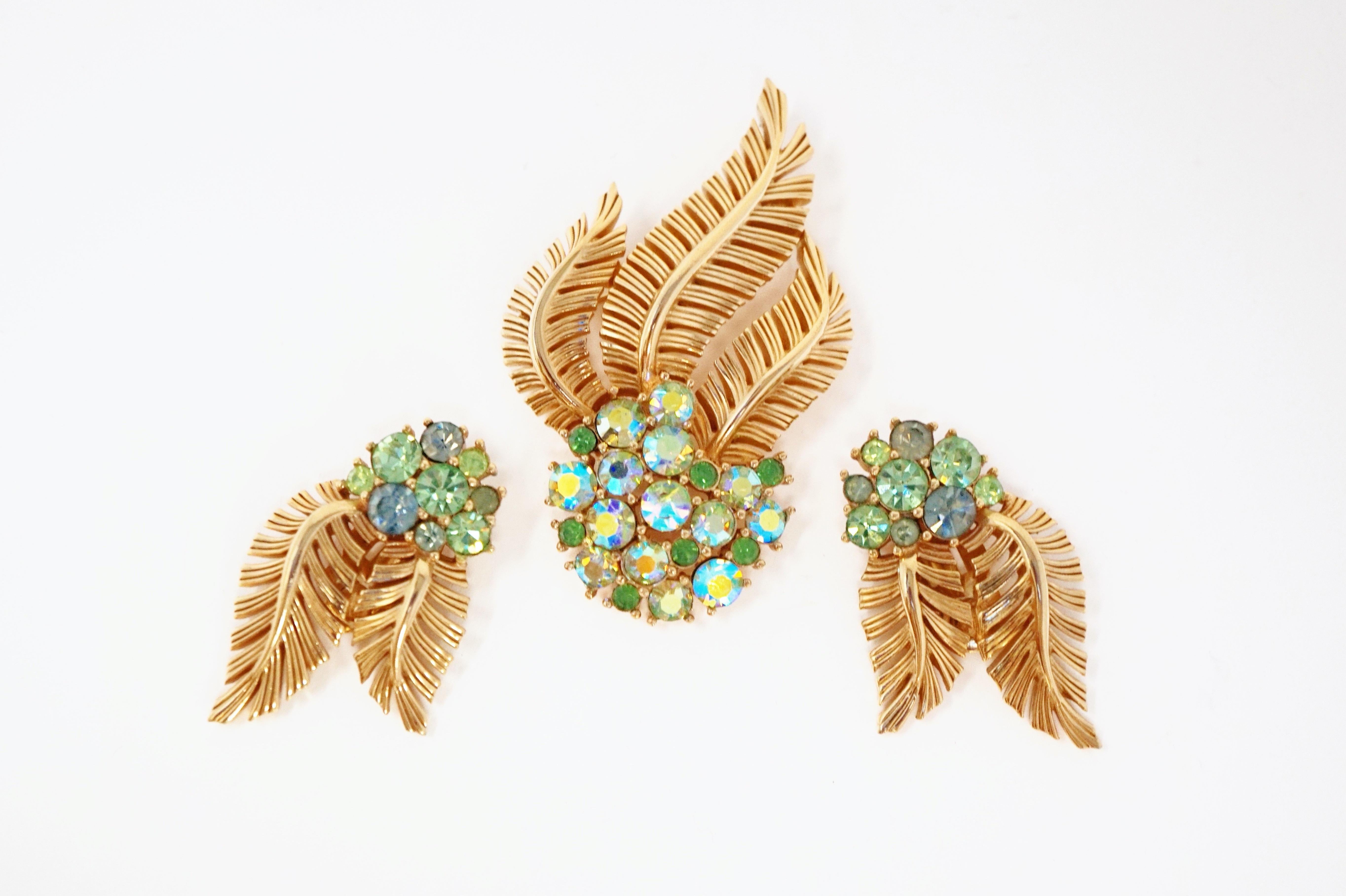 Crown Trifari Gilded Leaves & Rhinestone Demi-Parure Brooch & Earrings, 1960s In Excellent Condition In McKinney, TX
