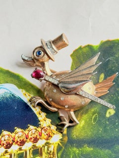 Crown TRIFARI Philippe 1940 Vintage Gold Sapphire Ruby Crystals Cute Duck Brooch