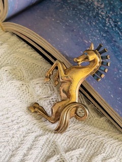 Crown TRIFARI Philippe 1940s Vintage Running Blue Sapphire Horse Unicorn Brooch