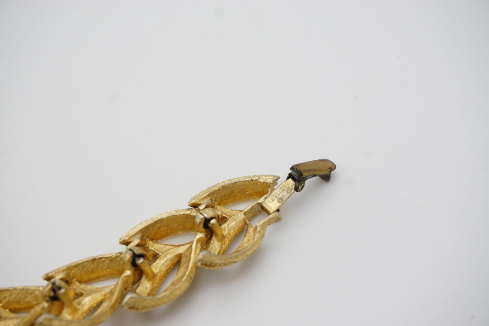 Crown Trifari Vintage 1950s Brushed Leaf Floral Laurel Openwork Gold Bracelet 9