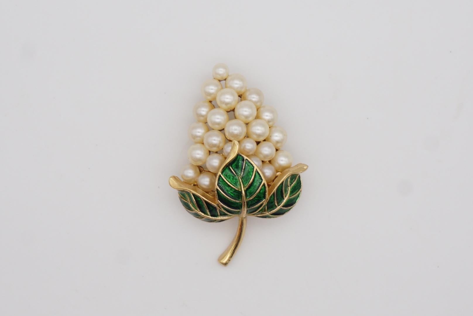 Women's or Men's Crown Trifari Vintage 1950s Cluster Grape White Pearls Green Leaf Enamel Brooch