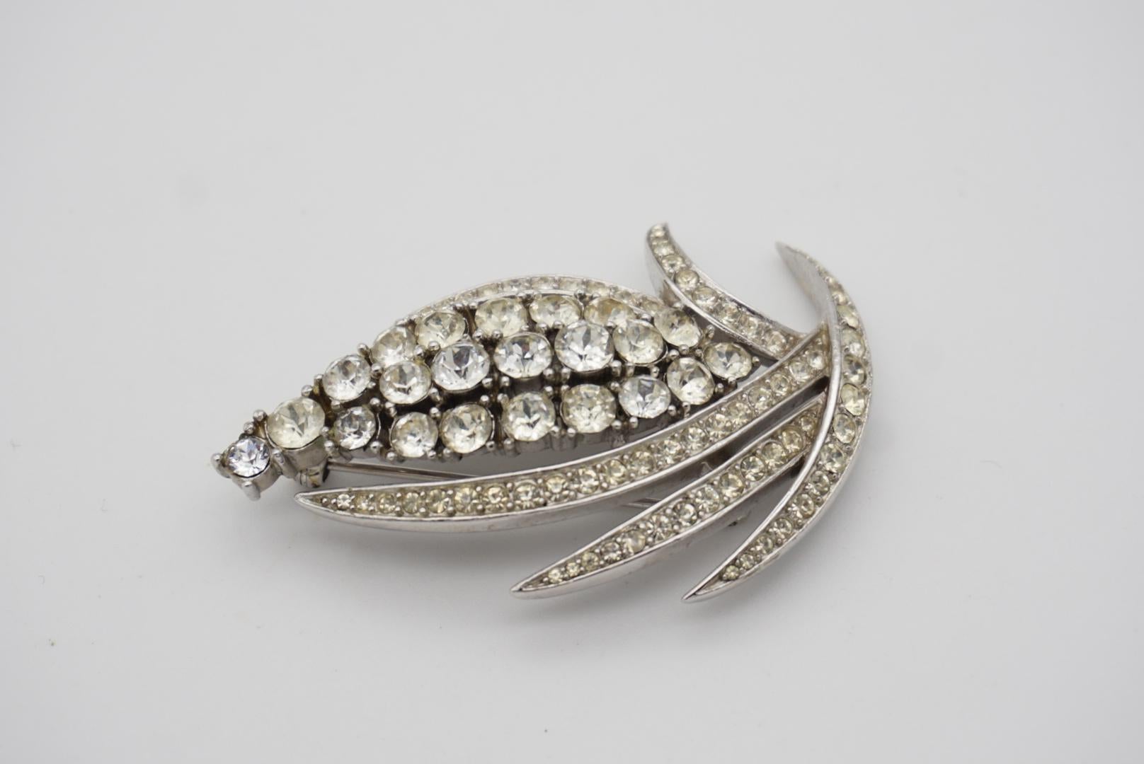 Crown Trifari Vintage 1950s Flower Leaf Corn Wheat White Whole Crystals Brooch For Sale 4