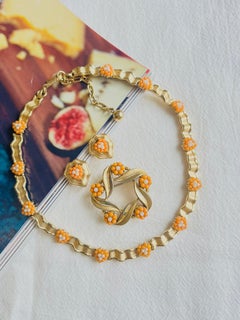 Crown Trifari Vintage 1950s Rare Coral Orange Heart White Pearls Wreath 3 Set