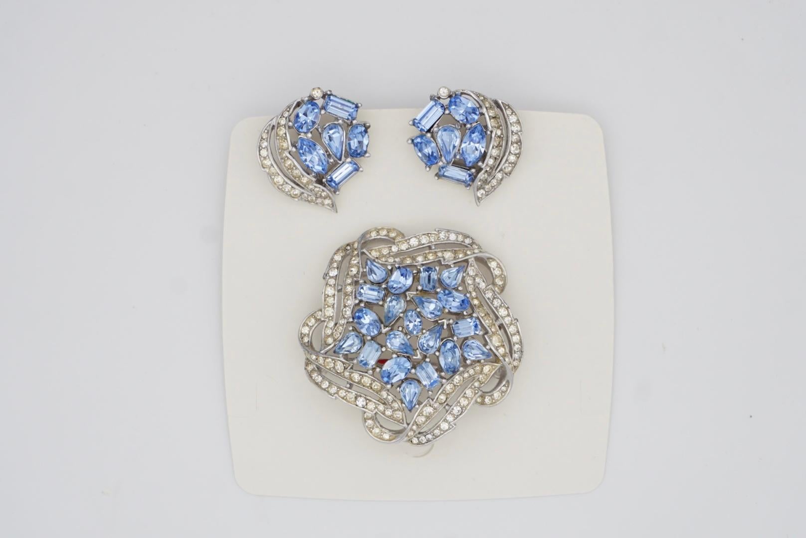 Crown Trifari Vintage 1950s Sky Blue Crystals Jewellery Set Earrings Brooch For Sale 5