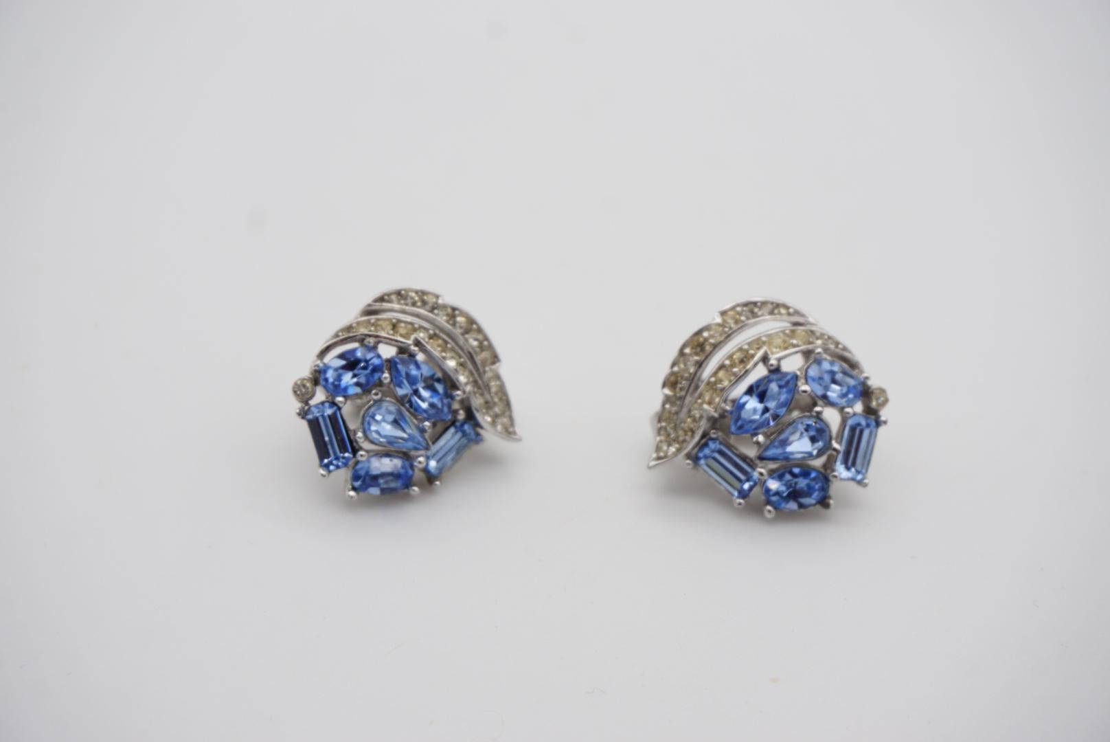 Crown Trifari Vintage 1950s Sky Blue Crystals Jewellery Set Earrings Brooch For Sale 9
