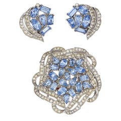 Crown Trifari Vintage 1950s Sky Blue Crystals Jewellery Set Earrings Brooch