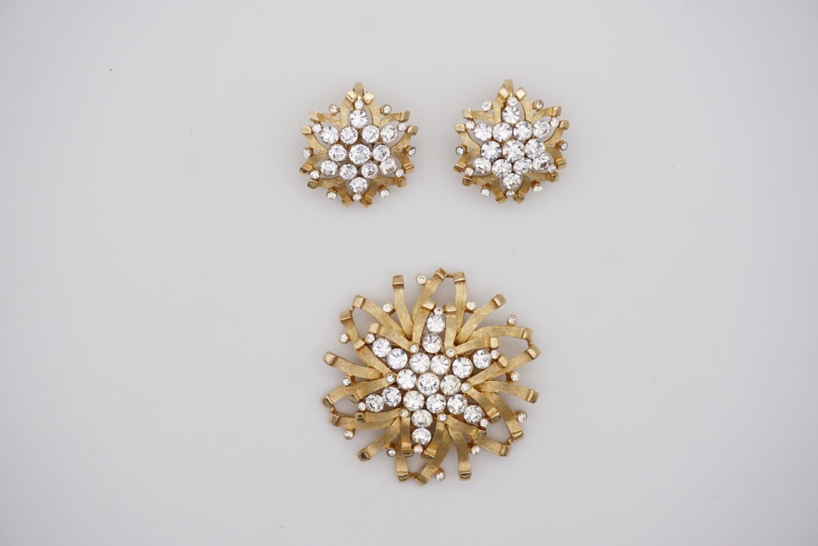 Crown Trifari Vintage 1950s Snowflakes Crystals Jewellery Set Earrings Brooch For Sale 6
