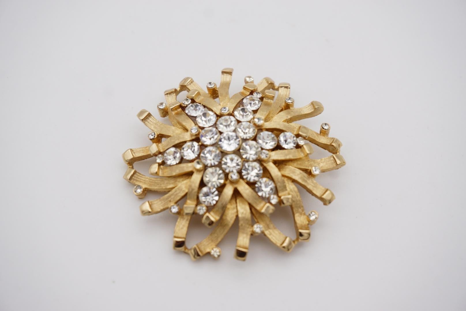 Crown Trifari Vintage 1950s Snowflakes Crystals Jewellery Set Earrings Brooch For Sale 6