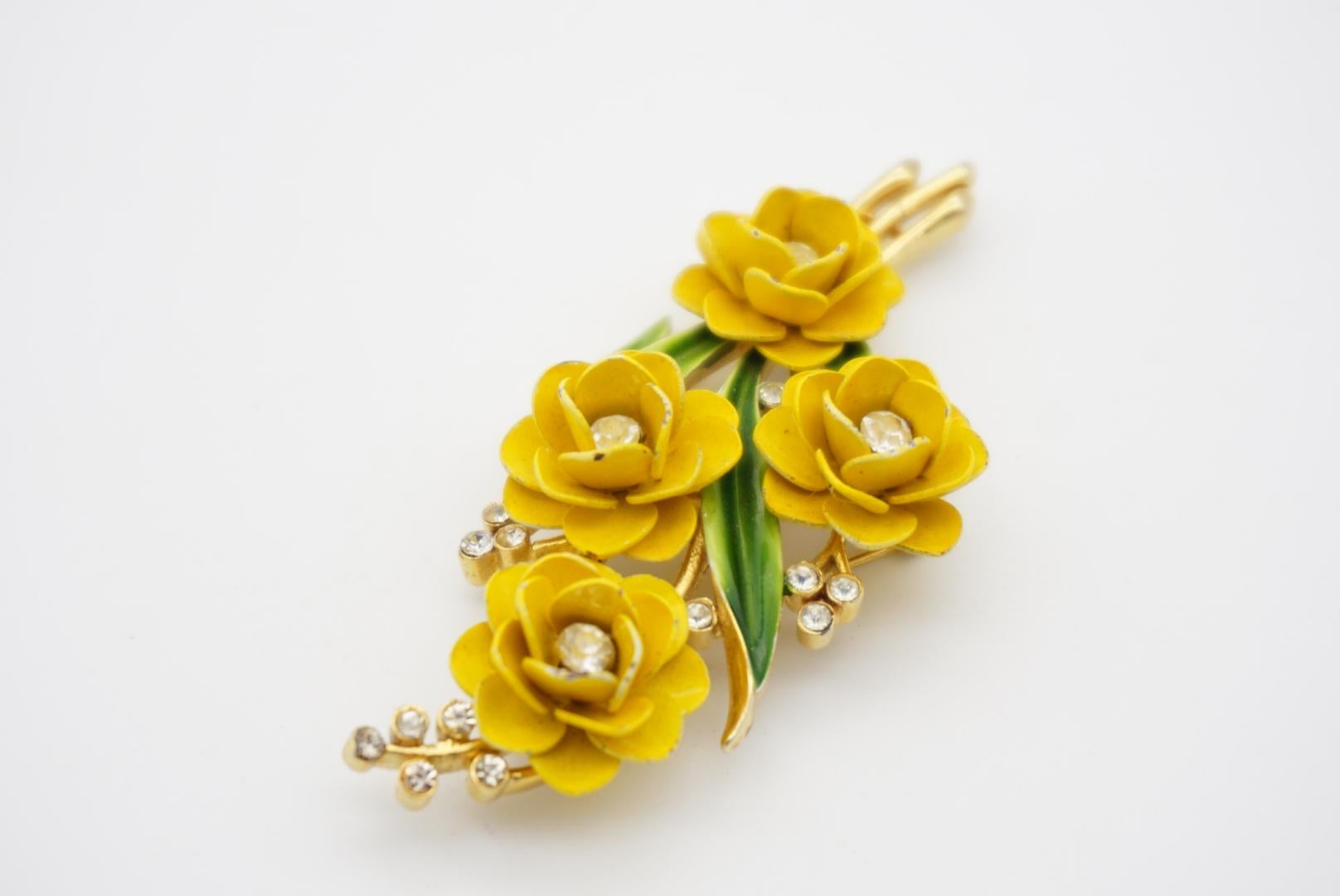 Crown Trifari Vintage 1950s Yellow Flower Green Leaf Bouquet Crystals Brooch For Sale 1