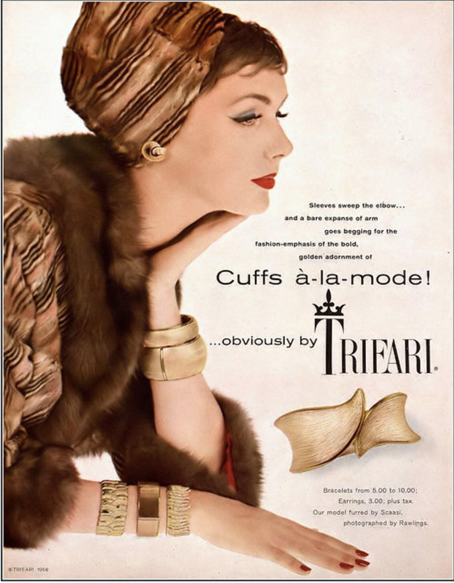 Bracciale Crown Trifari con smalto bianco e oro, CIRCA ANNI 50 in vendita 6