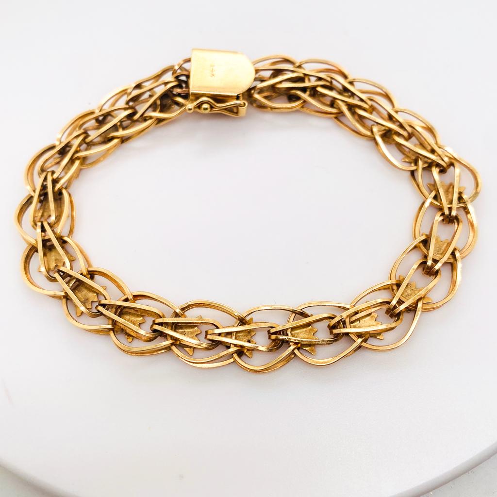 Crown Wirework Charm Bracelet 14K Yellow Gold Handmade Estate Heart Clasp Button In Excellent Condition For Sale In Austin, TX