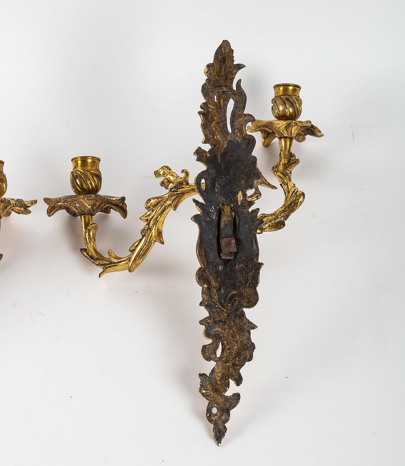 Crowned C Mark, Rare Pair of Hunting Design Ormolu Louis XV Period Sconces For Sale 11