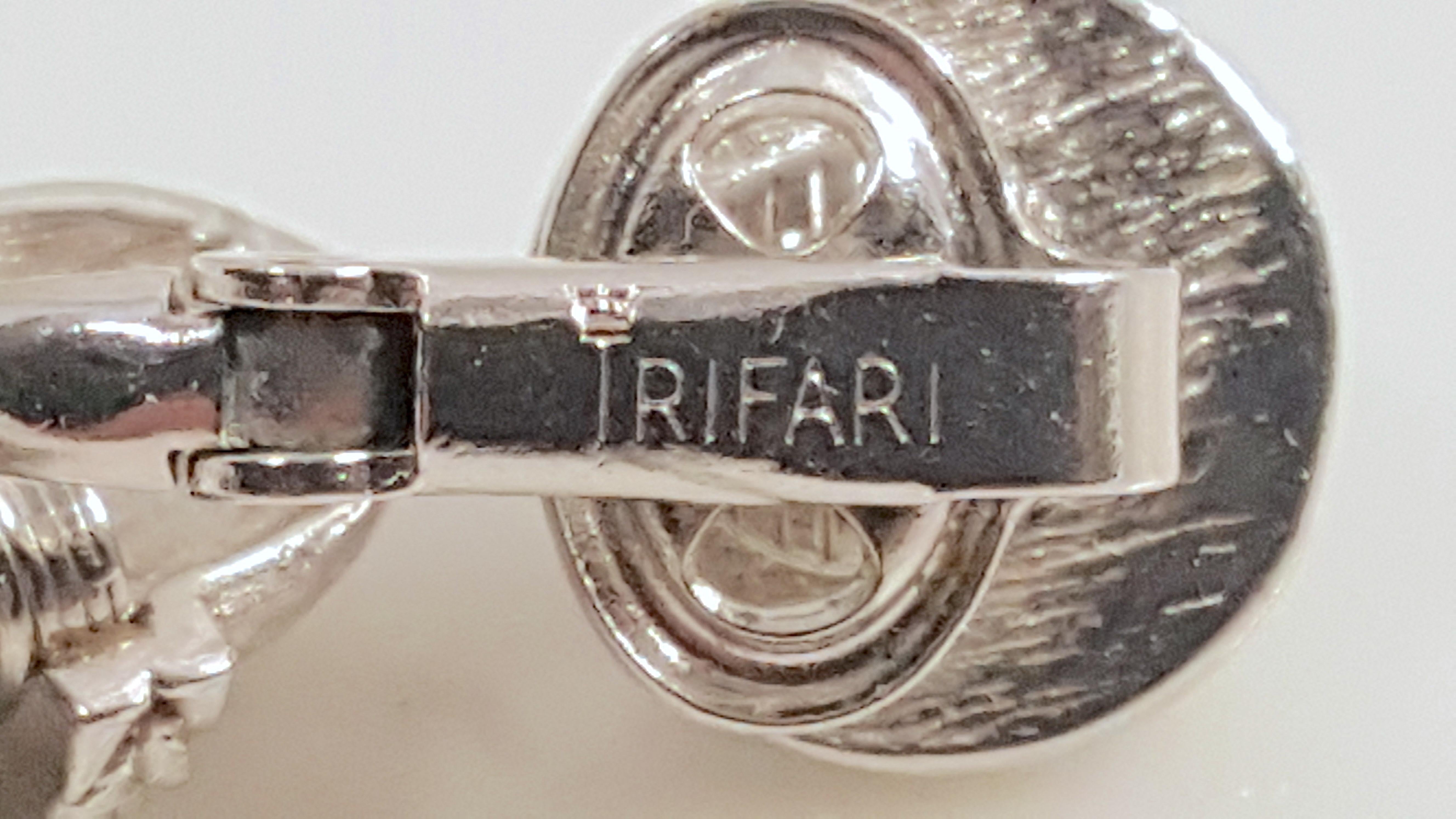 Orecchini Trifari AlfredPhilippe 1948-1954 placcati in rodio con catena a nappe e FrenchClip in vendita 1