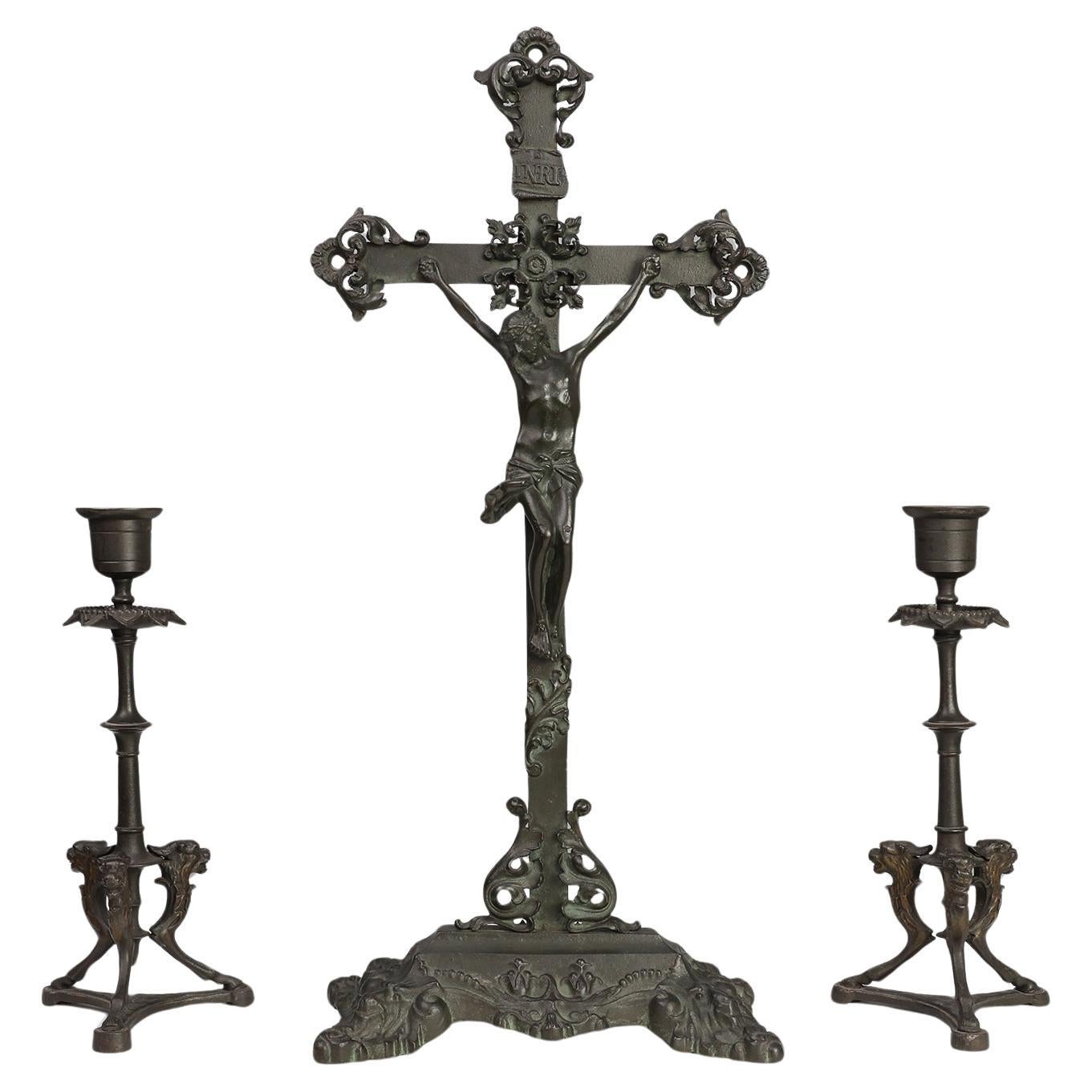 Crucifijo y par de candelabros de P.L. Vombach, Alemania Siglo XIX