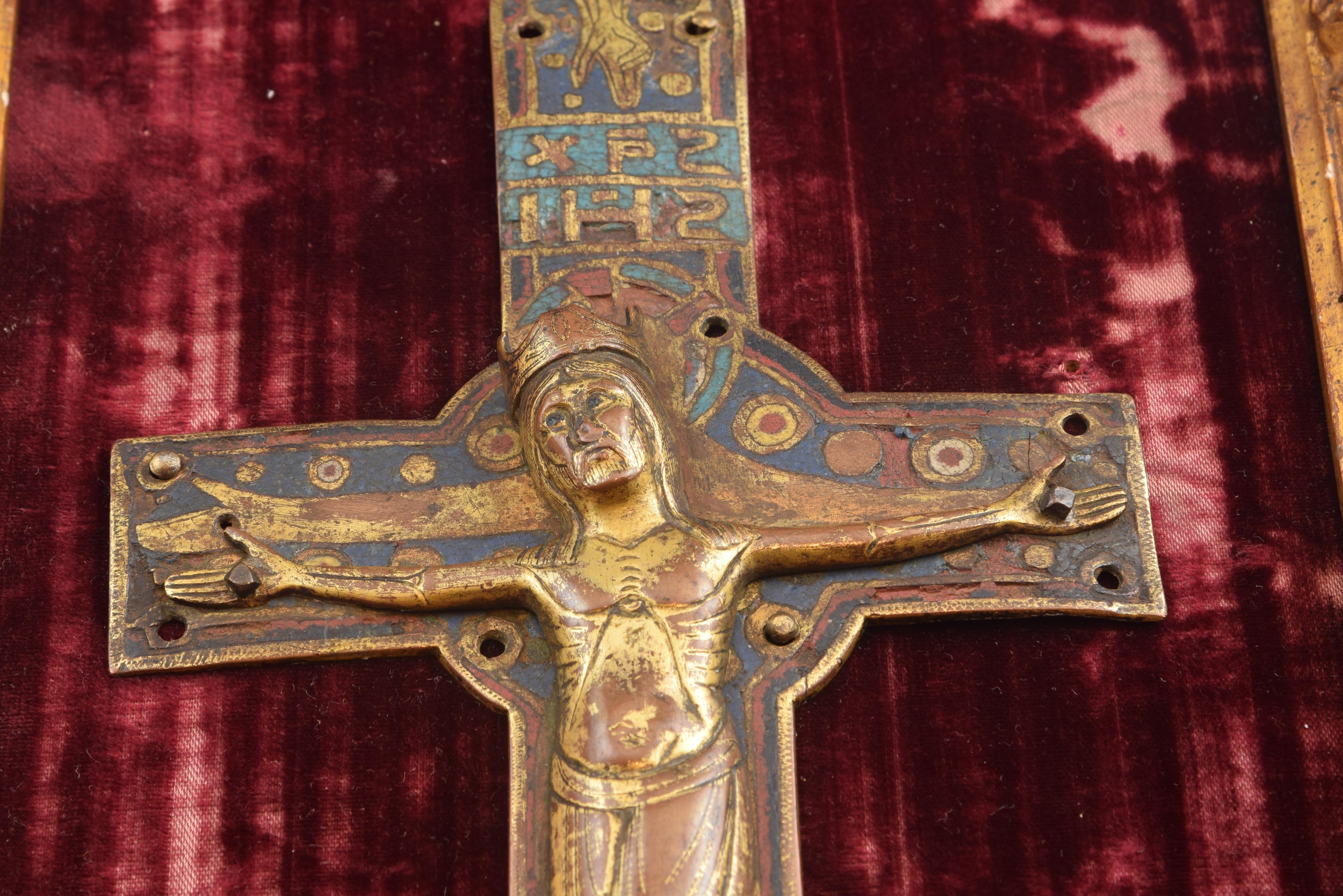 Crucifix ‘Corpus Christi’ Neogothic Frame, 20th Century, Limoges In Good Condition In Madrid, ES