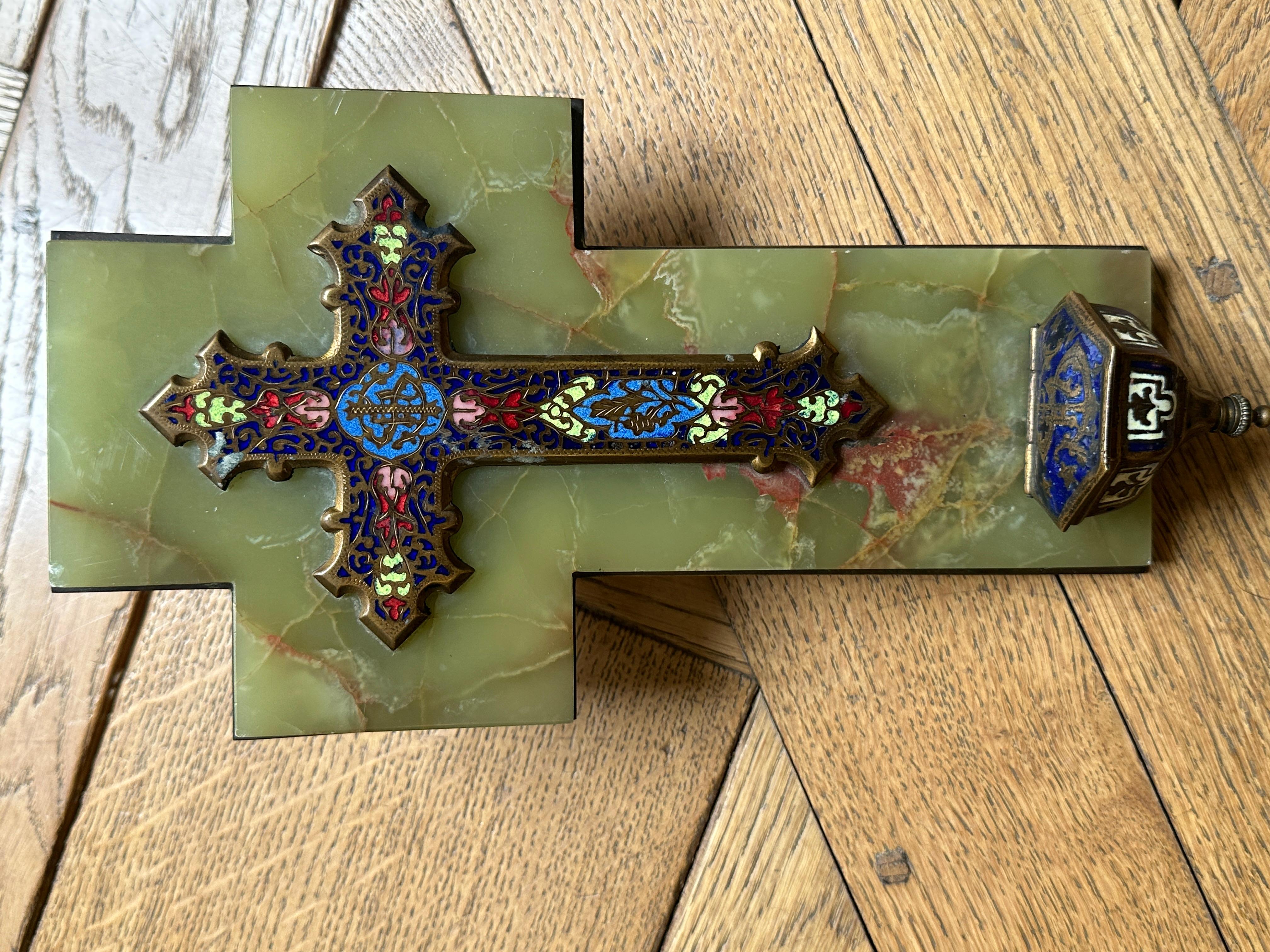 European Crucifix Cross  Cloisonné Enamel Mounted on Onyx Europe, 1920 For Sale