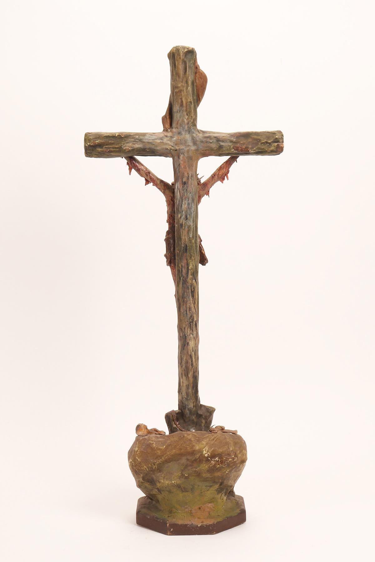 Crucifix auf dem Calvary, auch Plage des Christus genannt. Frankreich, frühes 18. Jahrhundert. im Angebot 5
