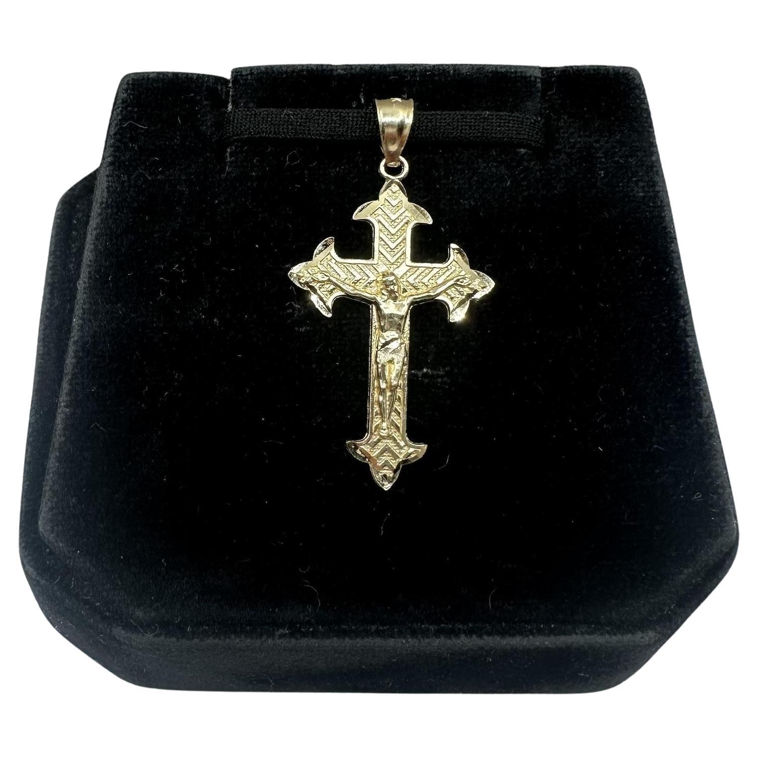 Pendentif Crucifix en or jaune 14kt - 1.3g, New Condition en vente
