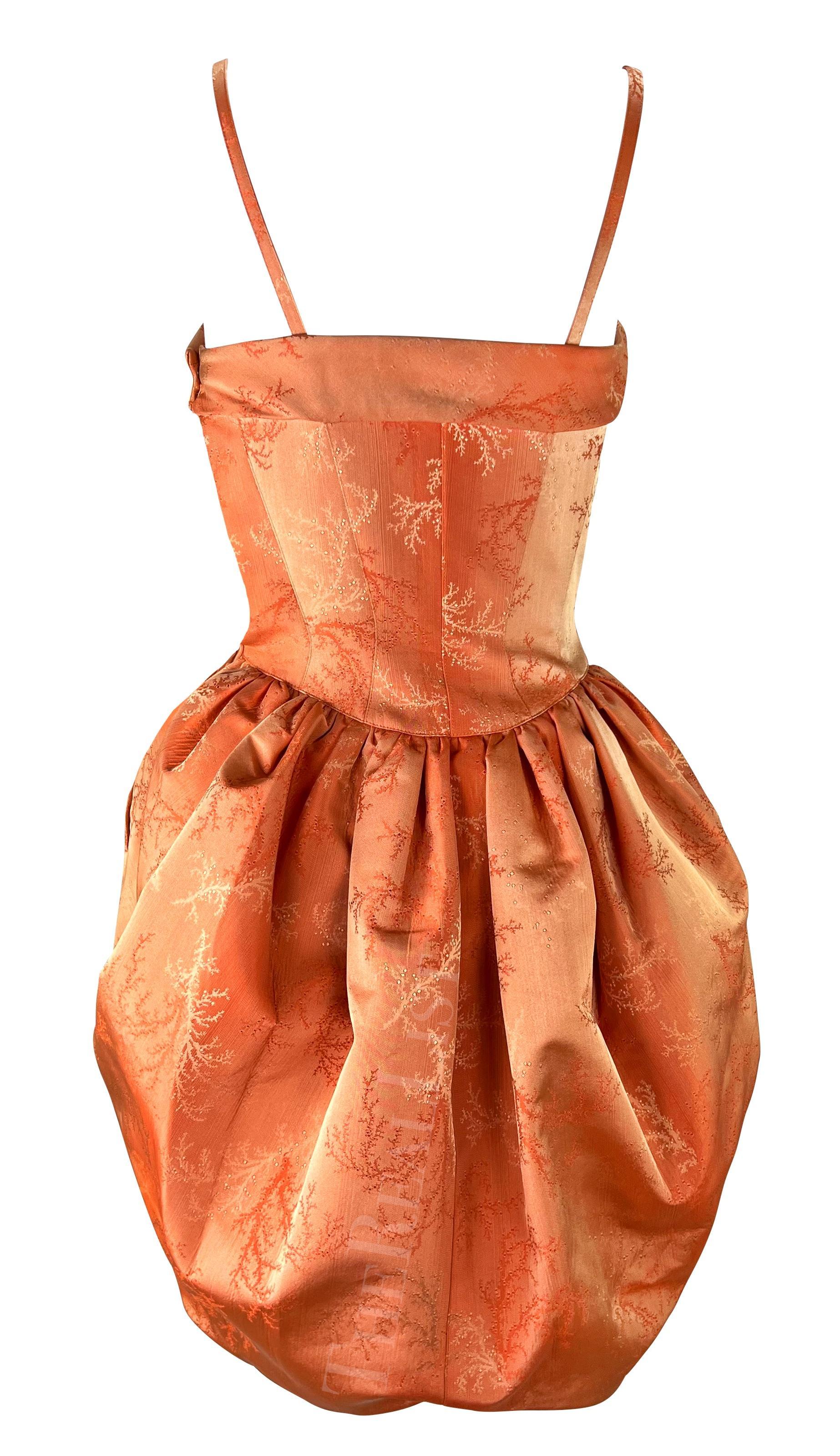 Croisière 1999 - Thierry Mugler - Robe bulle en jacquard corail orange avec corset désossé en vente 1