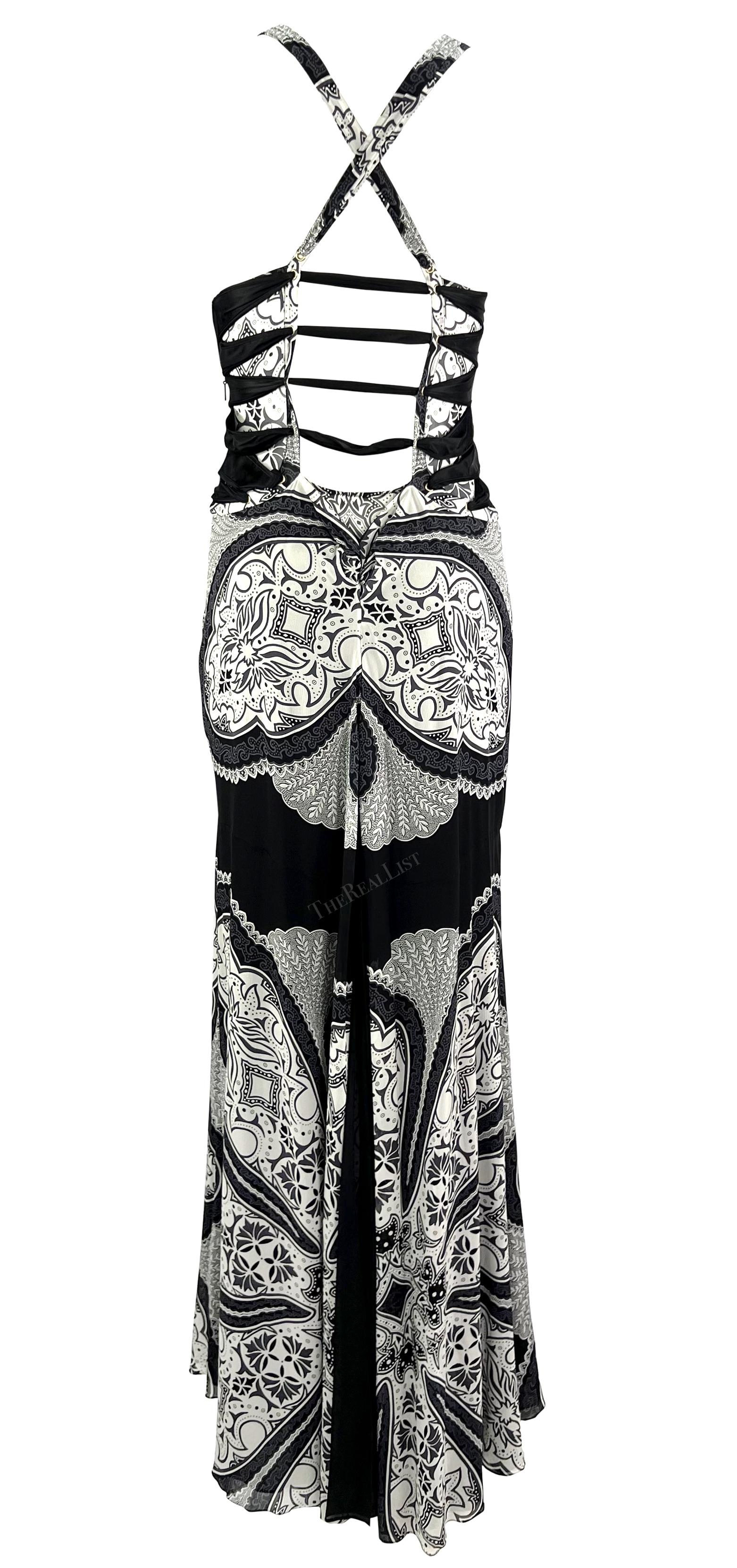 Cruise 2004 Gucci by Tom Ford Black White Paisley Silk Sheer Bandana Print Gown For Sale 8