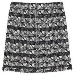 Crucero 2006 en Grand Central Chanel Falda de tweed negro crudo FR42