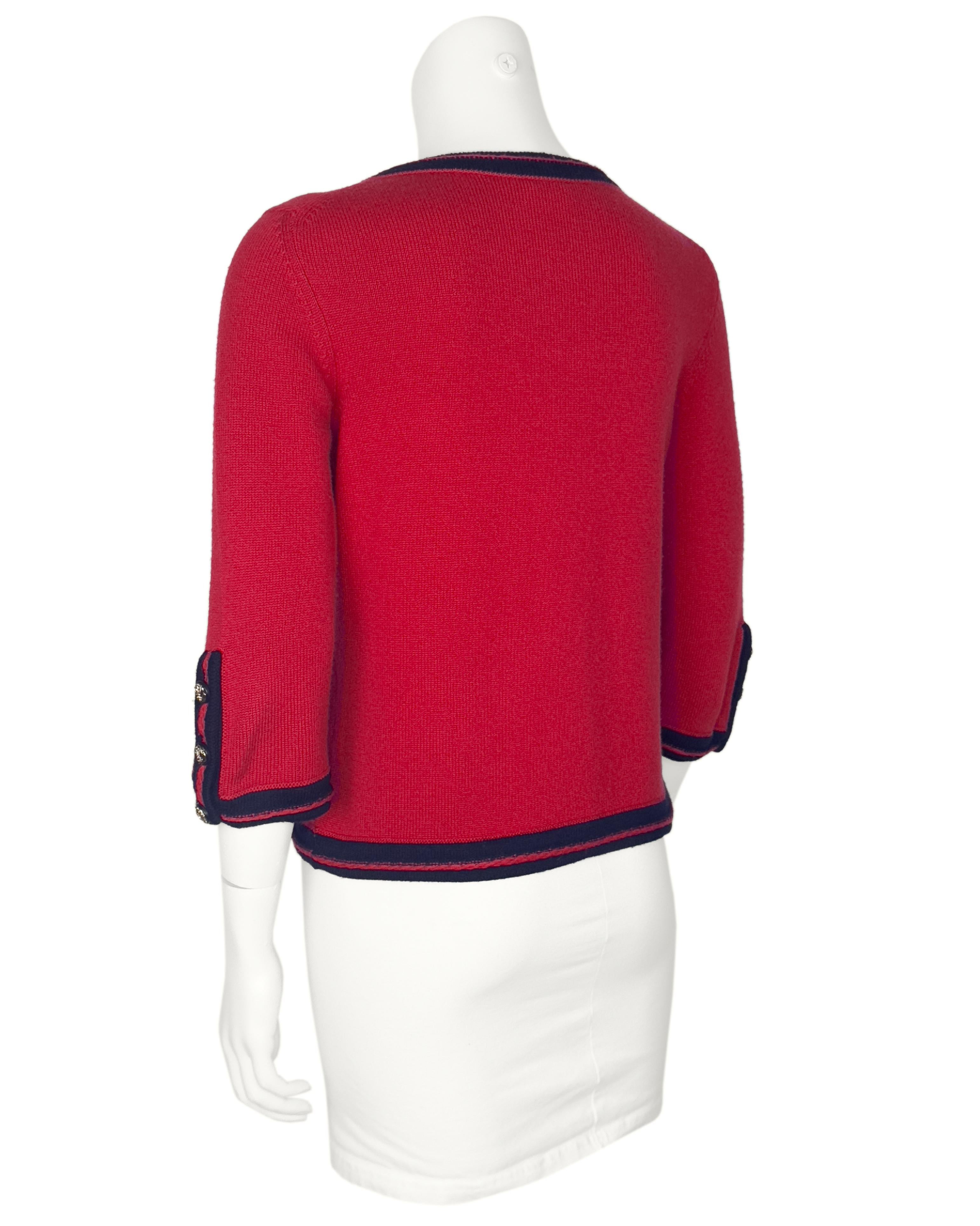 Cruise 2010 Chanel Red Cashmere Cropped Cardigan with Navy Blue Trim In Good Condition For Sale In Toronto, Ontario